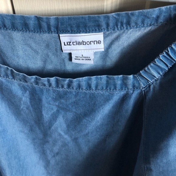 💛4/20 sale if you bundle NWOT Liz Claiborne bell sleeve chambray top - Picture 5 of 6